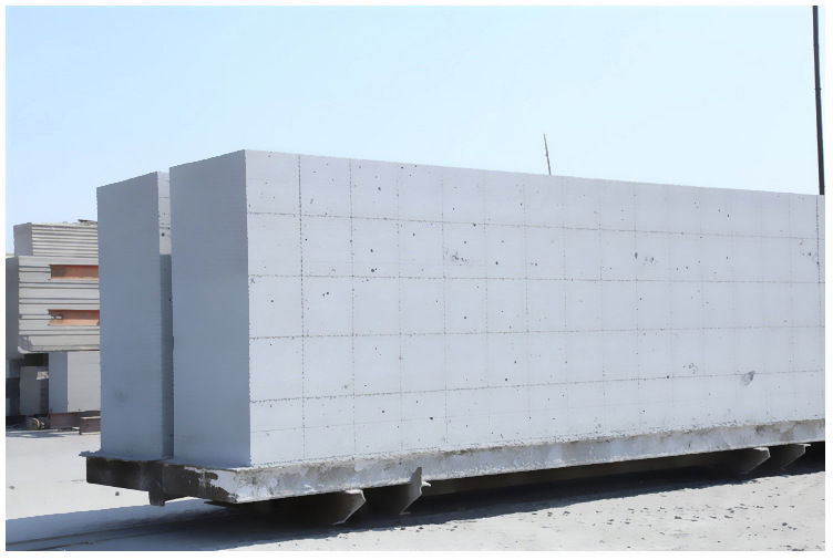 博爱加气块 加气砌块 轻质砖气孔结构及其影响因素